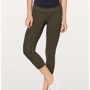 Wunder Under Crop (High-Rise) FullOn Luxtreme 21"